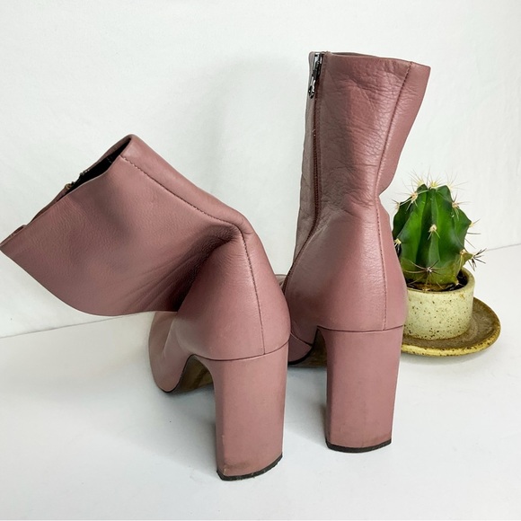 L'INTERVALLE Elegant Nude Pink Leather Ankle Boots - Picture 5 of 9